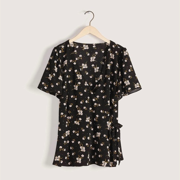 Floral Print Wrap Blouse - Picture 6 of 6